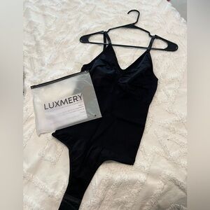 Luxmery bodysuit shapewear thong style xl/2xl